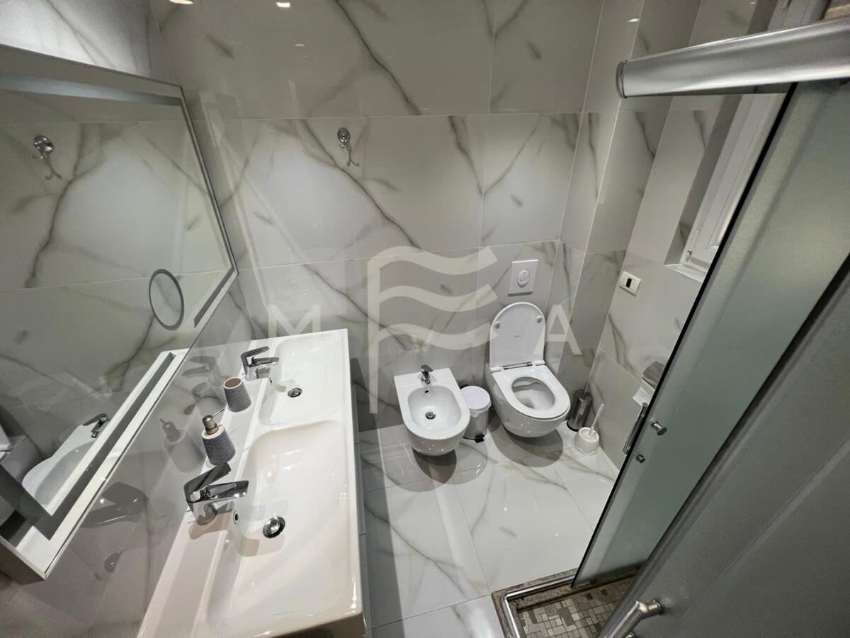 Yacht Club 573 Appartement Durrës Buitenkant foto